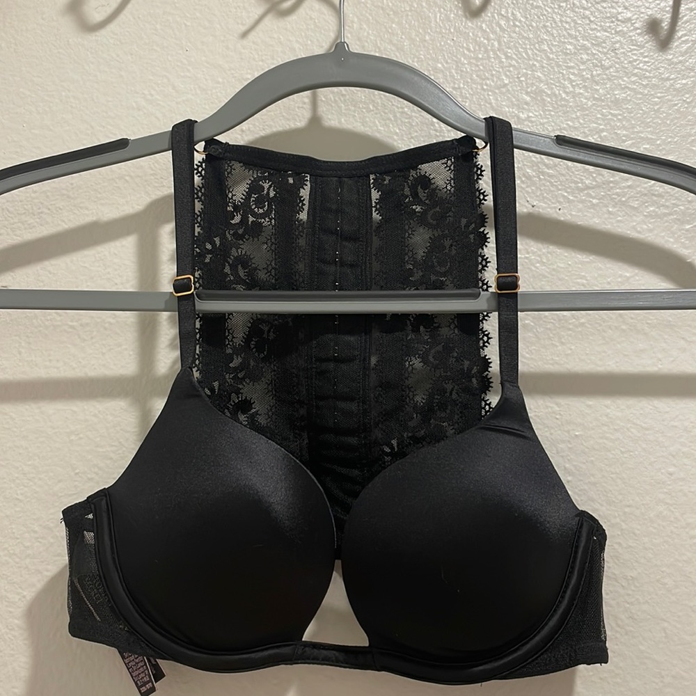 VS Laced Back Bra